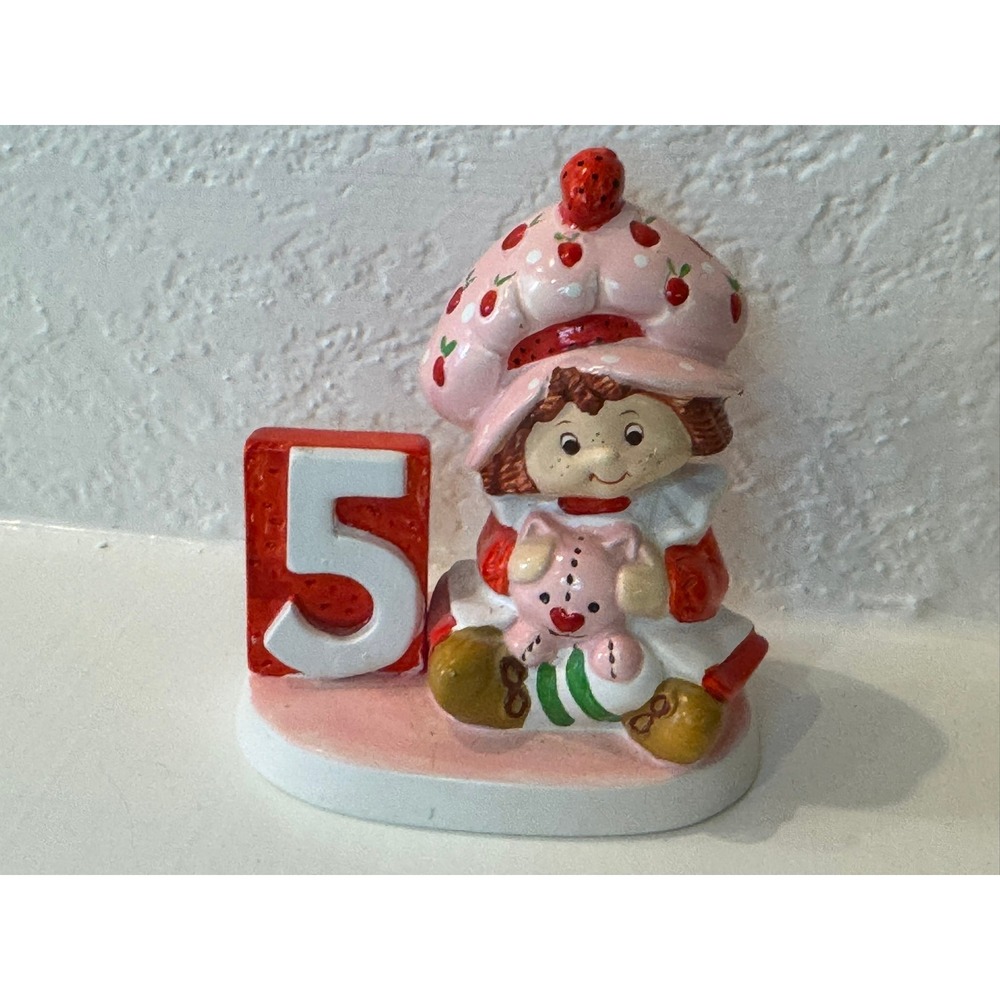 Vintage Strawberry Shortcake 5th Birthday Figurine 1980s Ceramic 5